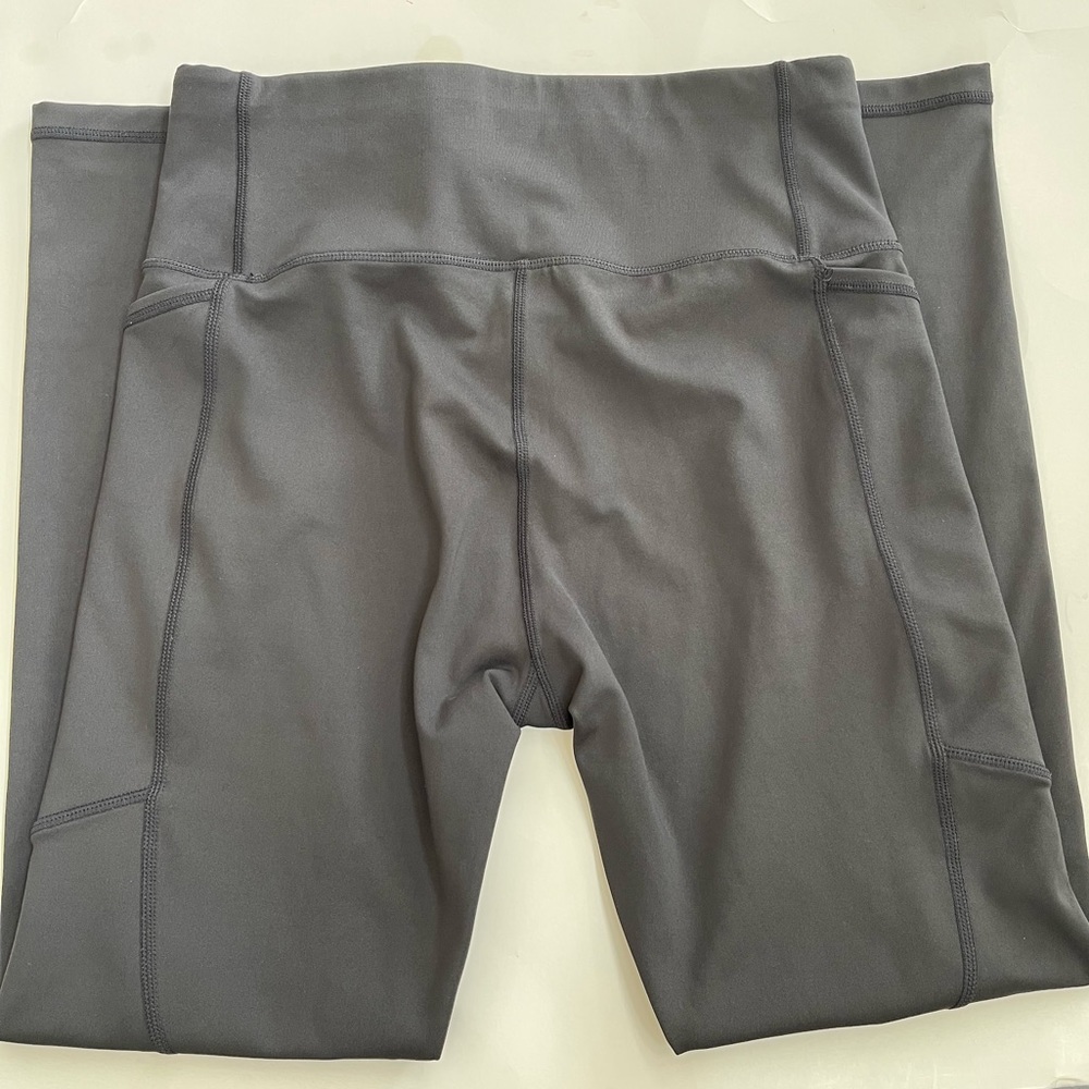 Black “Body by the Camp” activewear leggings - Picture 4 of 5